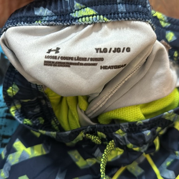 Boys size L Shorts (4) - Picture 3 of 6